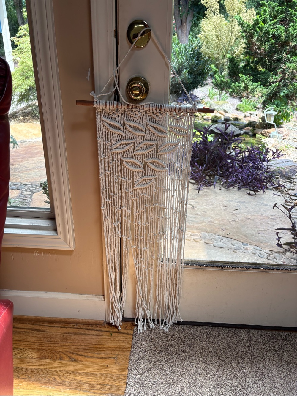 Boho Cream Macramé Wall Tapestry – Handwoven Fringe Decor